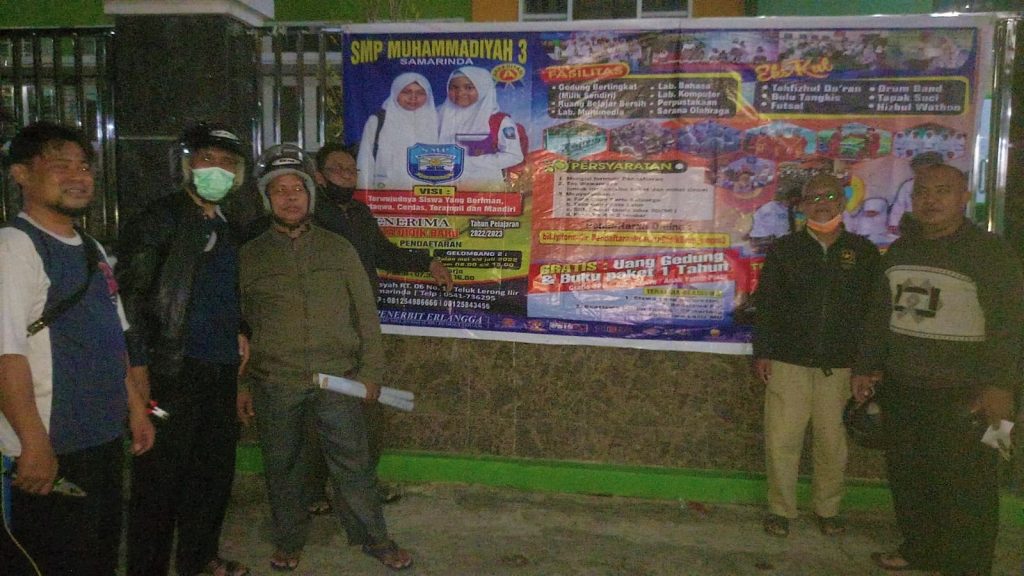 Pemasangan Spanduk