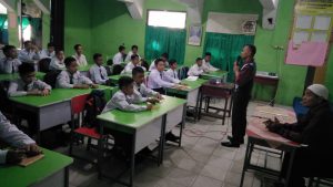 Pengenalan Lingkungan Sekolah
